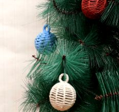 Multicolor Jute Christmas Ornaments Ball For Decoration- Pack of 8